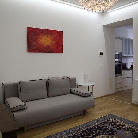 Moderne Stadtwohnung Mit Balkon Wien Eksteriør billede