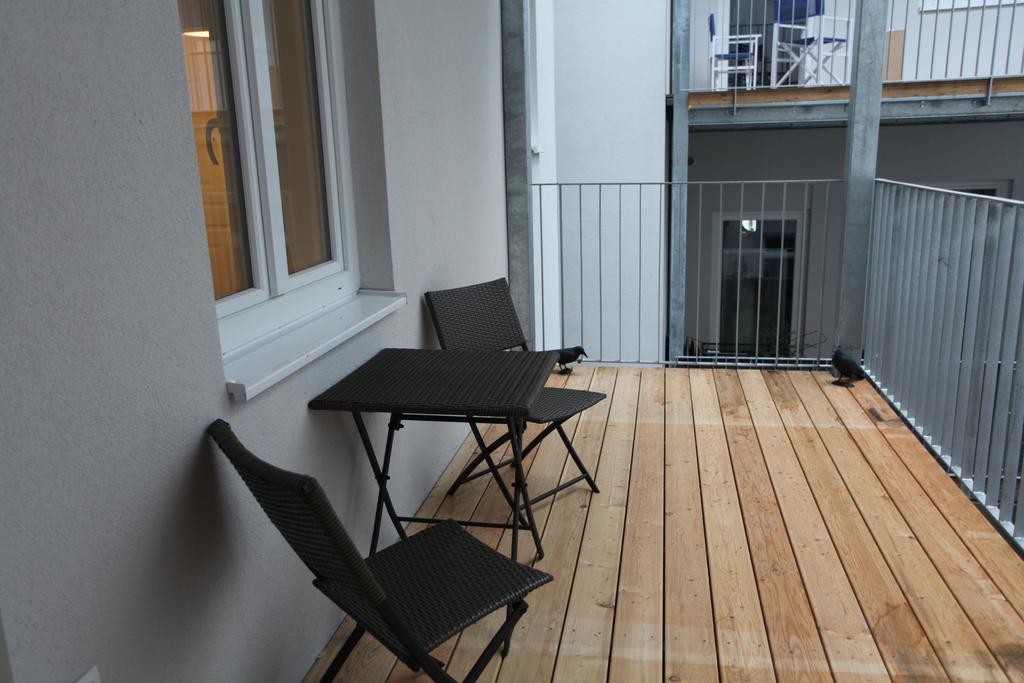 Moderne Stadtwohnung Mit Balkon Wien Værelse billede